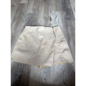 ZARA Size Medium Vegan Leather Ecru Ivory Skort